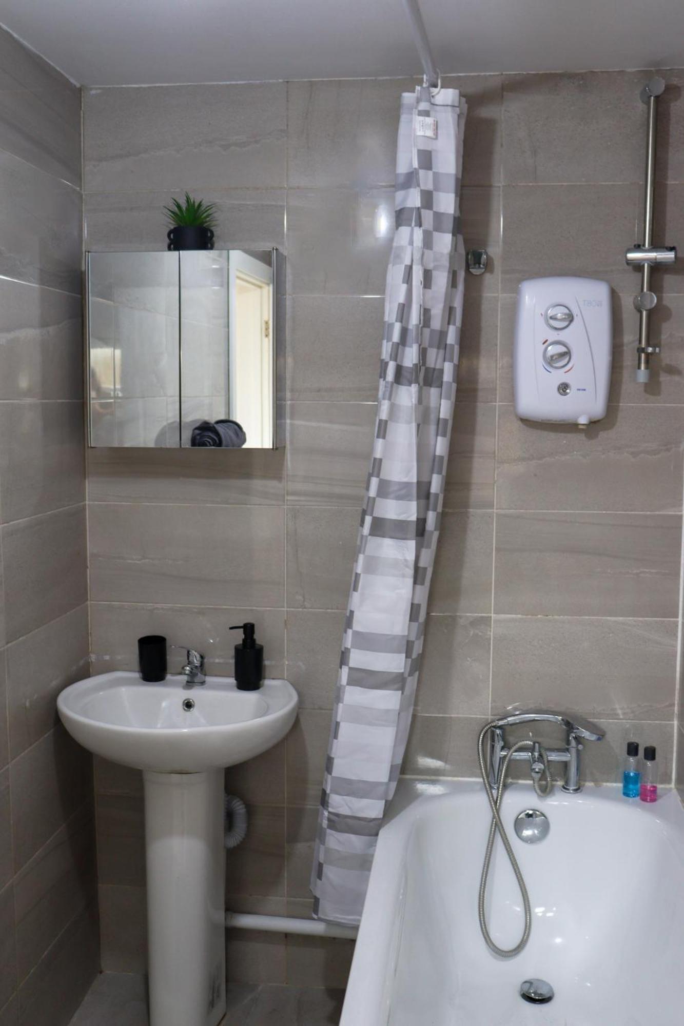 Apartment London Stylish For 6 Guests With Parking Watford (Hertfordshire)