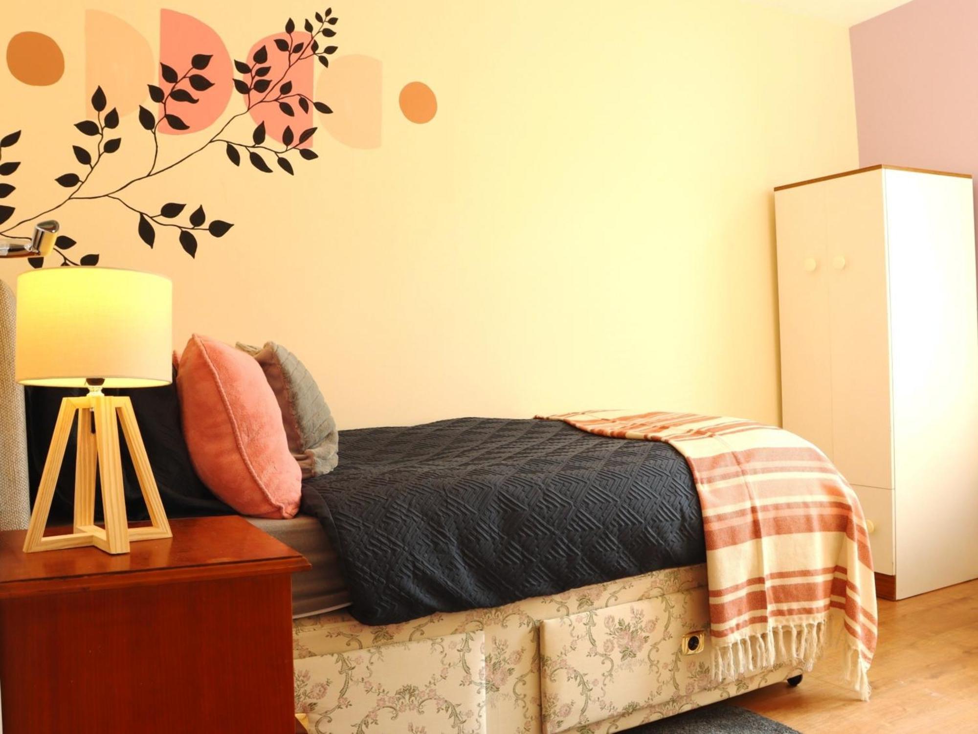 London Stylish For 6 Guests With Parking Apartment Watford (Hertfordshire)